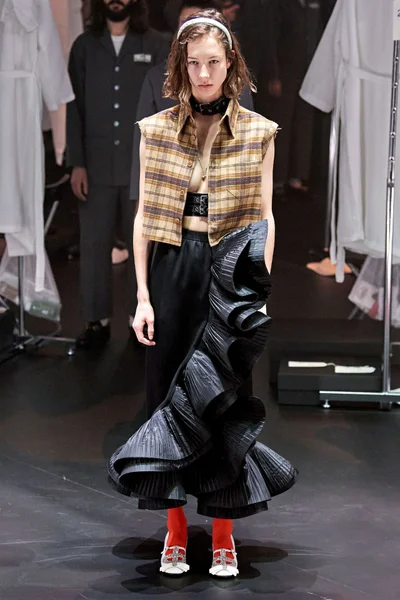 Look 26